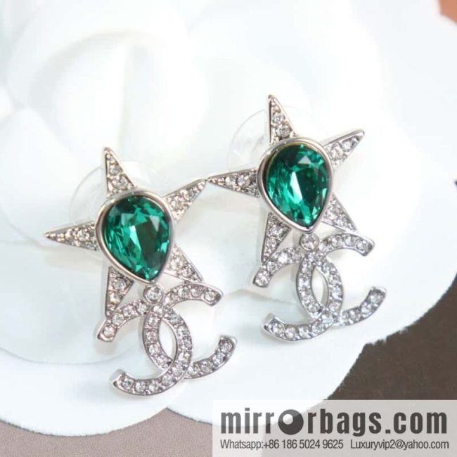 New ☑️ CHANEL Chanel c2 double c full diamond pentagram ⭐ star stud earrings - Image 3