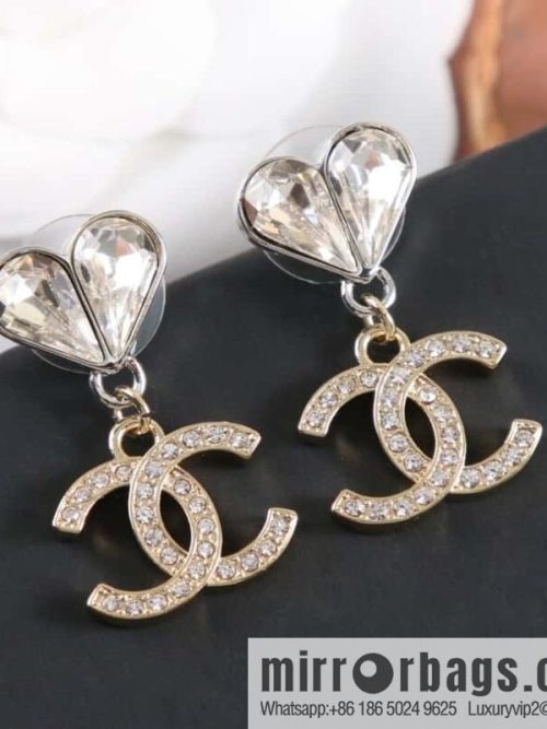 New ☑️ CHANEL Chanel c2 double c full diamond peach heart love stud earrings
