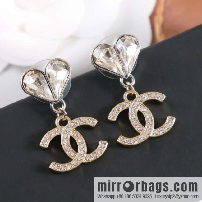 New ☑️ CHANEL Chanel c2 double c full diamond peach heart love stud earrings