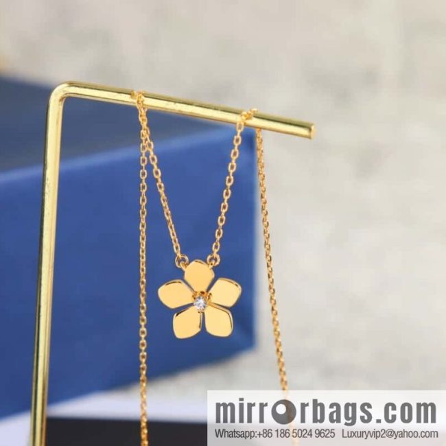 GRAFF Glossy flower necklace - Image 3