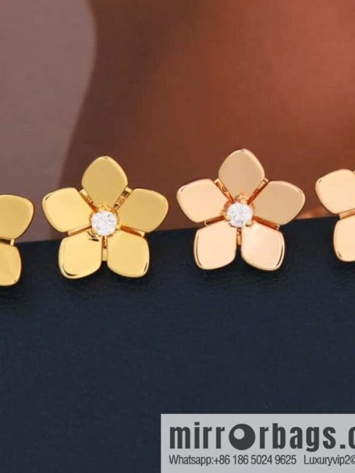 GRAFF Flower 🌺 stud earrings