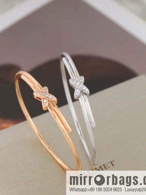 CHAUMET Jeux de Liens Edge Collection • Lifetime Collection • Edge, Full Diamond Cross Bracelet, Bracelet