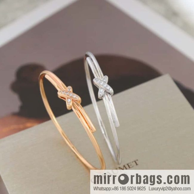 CHAUMET Jeux de Liens Edge Collection • Lifetime Collection • Edge, Full Diamond Cross Bracelet, Bracelet