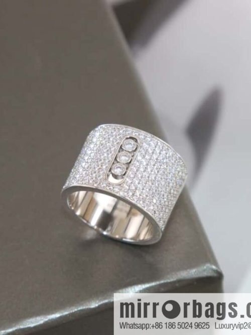 Messika MOVE UNO full diamond ring