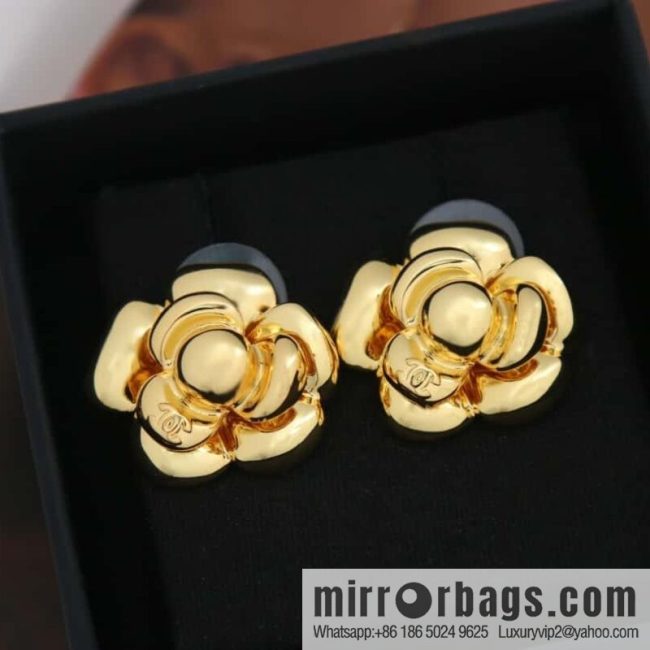 New ☑️ Chanel medieval series c1 gold camellia stud earrings