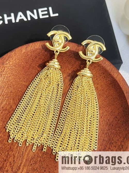 New ☑️ Chanel C2 gold fringed earrings