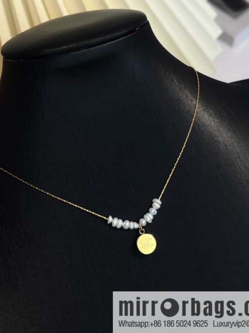 New ☑️ Chanel gold round double c irregular pearl necklace