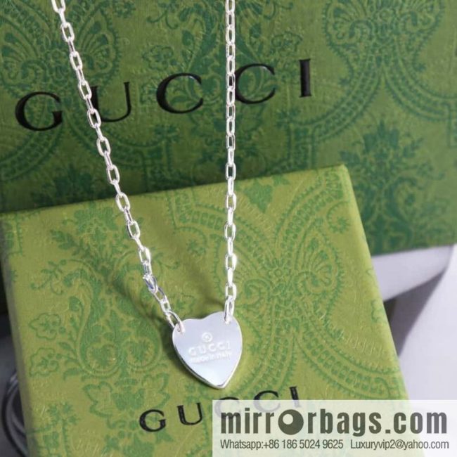 New Gucci gucci love peach heart necklace bracelet - Image 3