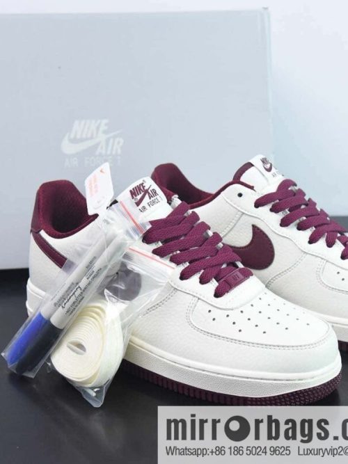 Nk Air Force 1 \'07 Low burgundy white color scheme