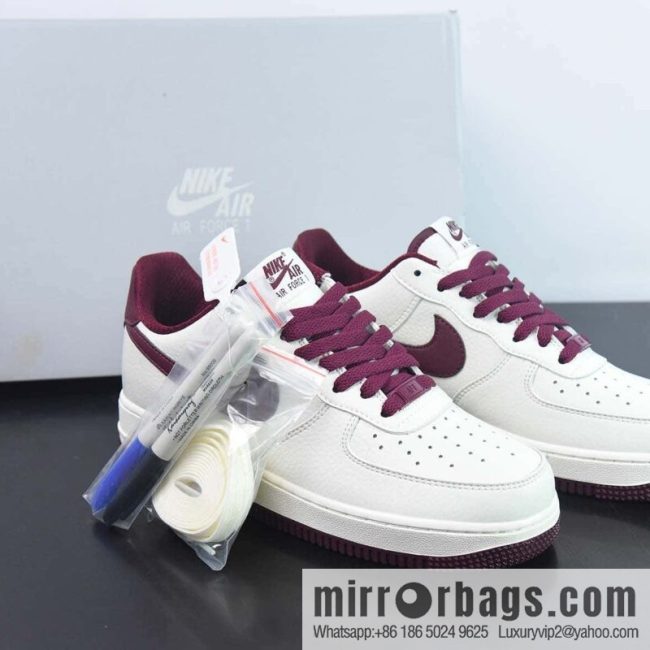 Nk Air Force 1 \'07 Low burgundy white color scheme