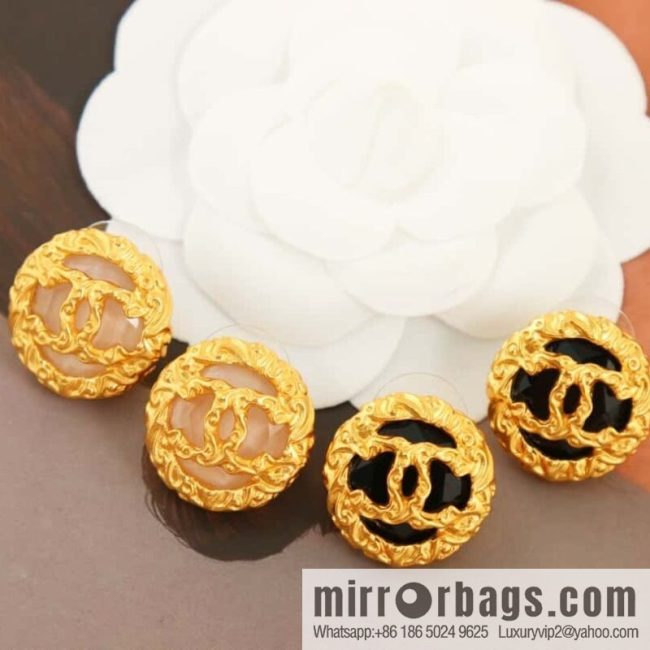 New ☑️ Chanel medieval series gold round double c earrings
