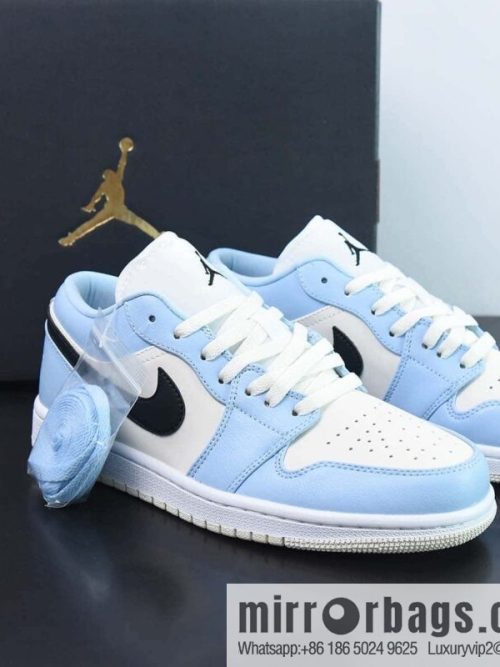 NK Air Jordan 1 Low GS \"Ice Blue Black\" AJ1 Jordan Generation Low Top Classic Vintage Cultural Leisure Sports Basketball Shoes \"Ice Cream Blue Rice White and Black\" Item Number: 554723-401
