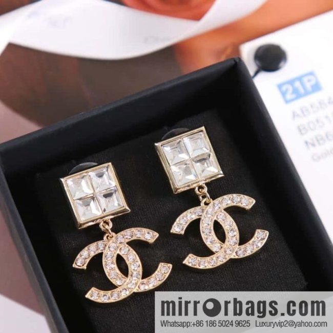 New ☑️ CHANEL Chanel c2 double c square diamond stud earrings