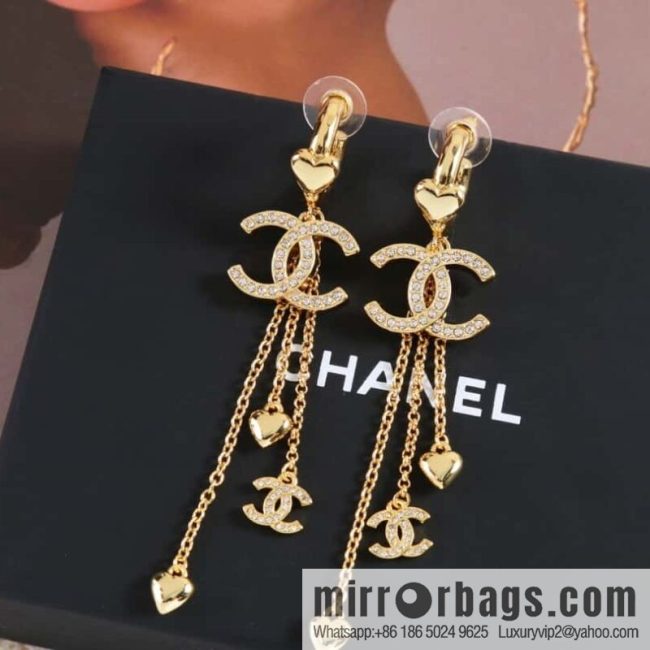 New ☑️ CHANEL Chanel c3 gold double c tassel love peach heart stud earrings