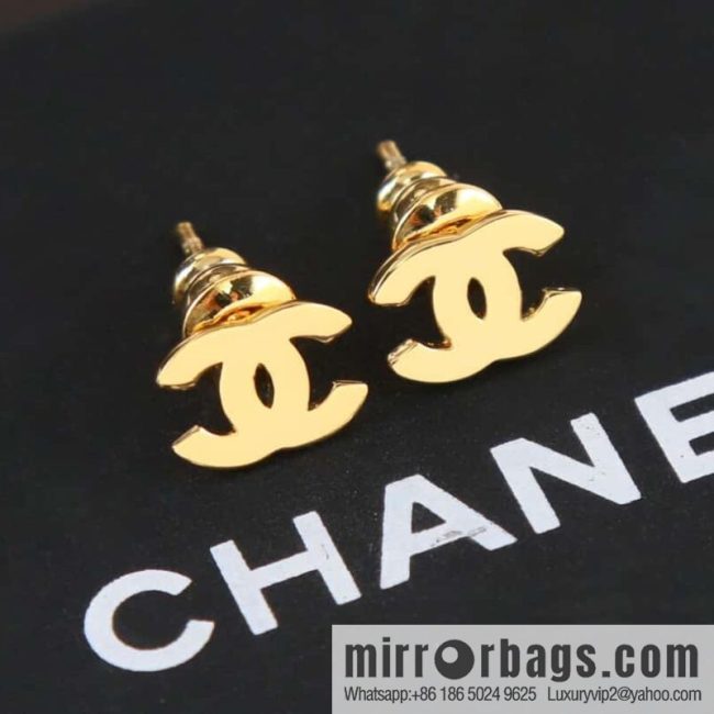 New ☑️ CHANEL Chanel c1 mini double c glossy earrings - Image 3