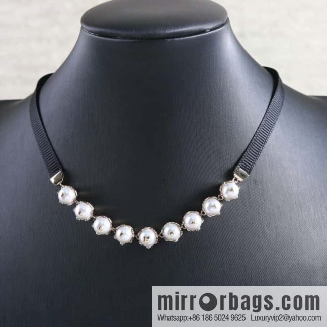 New ☑️ DIOR Dior 9 pearl necklace necklace