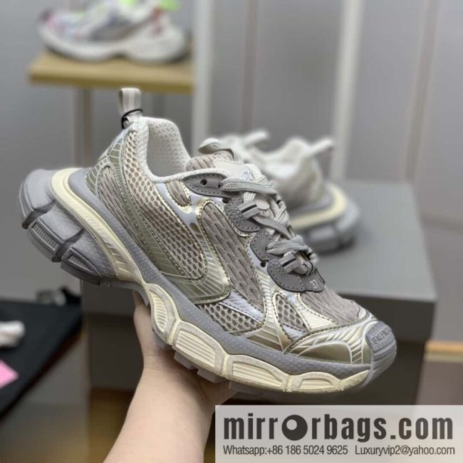 BALENCIAGA Unisex His & Hers 💏 platform sneakers