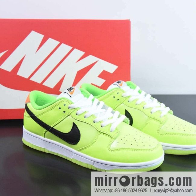 Nike Dunk Low \"Glow in the Dark\" neon green low-top sneakers Item number: fj4610-702