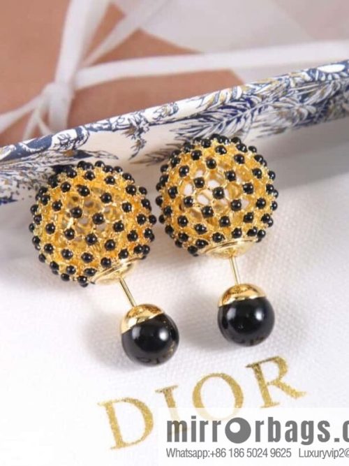 New ☑️ DIOR Dior cut-out black pearl stud earrings