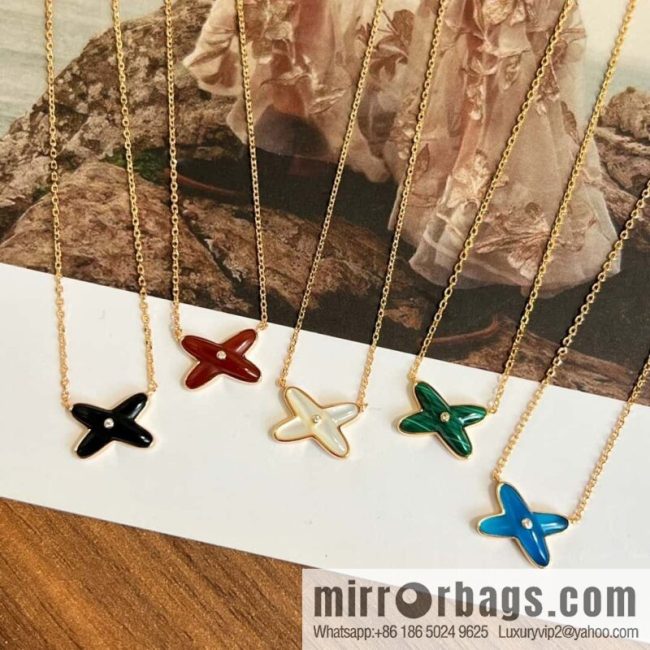 CHAUMET Cross necklace