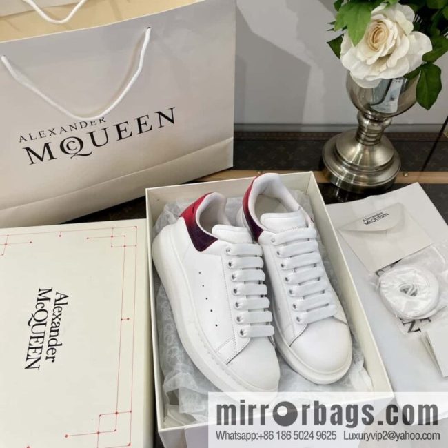 Alexander McQueen, Unisex sneakers made of calfskin