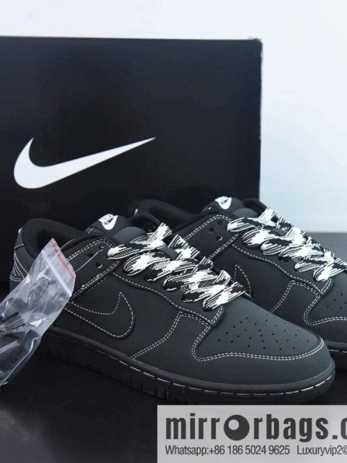 Nike SB Dunk Low Darth Vader Unisex sneakers item number: DF0517-221