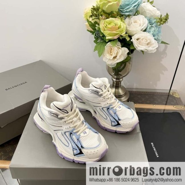 𝐁𝐚𝐥𝐞𝐧𝐜𝐢𝐚𝐠𝐚|||𝐗-𝐏𝐚𝐧𝐝𝐞𝐫 series. Vintage old spring shoes