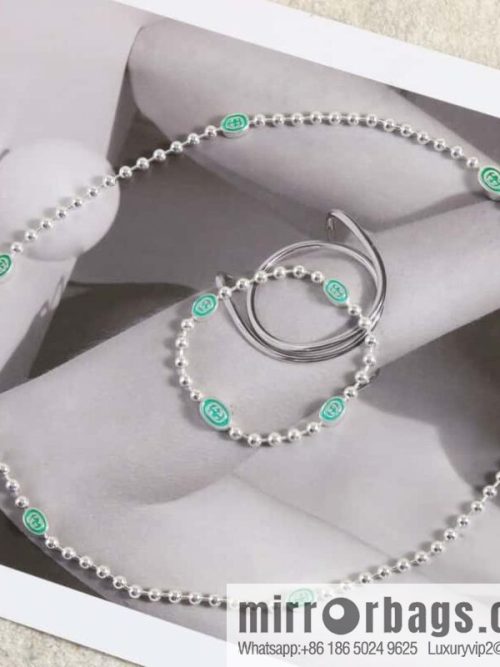 Gucci green double G necklace bracelet