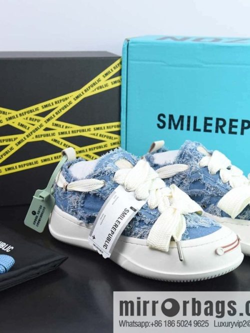 SMILEREPUBLIC Canvas Sneakers Low muffin thick bottom heightened low top anti-lace beggar wind canvas sneakers