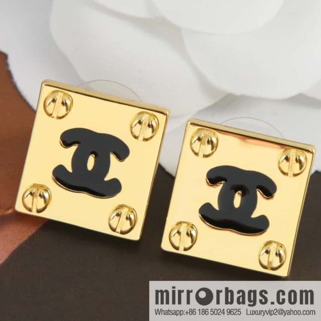 New ☑️ Chanel medieval series square gold double c earrings