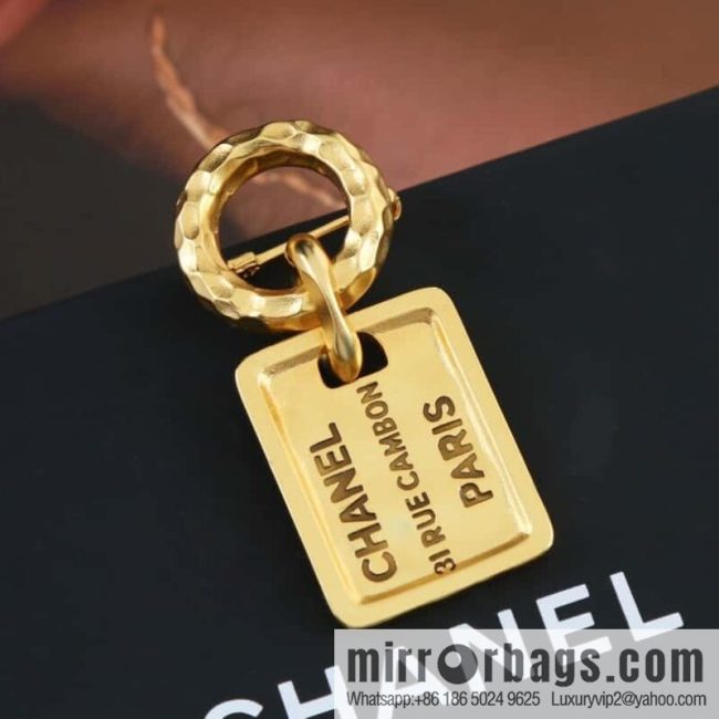 New ☑️ Chanel medieval series gold brand letter brooch