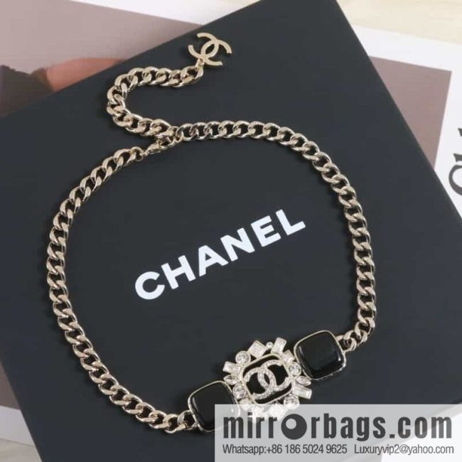 New ☑️ CHANEL Chanel double c black square necklace