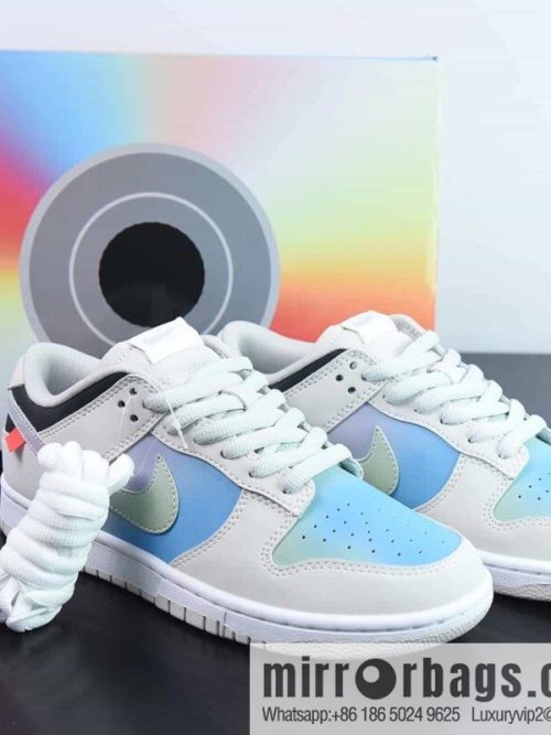 Nike SB Dunk Low Vintage DC low-top sneakers Part Number: RU2236-563