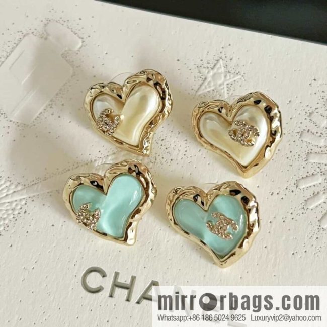 New ☑️ CHANEL Chanel C1 double c peach heart love stud earrings