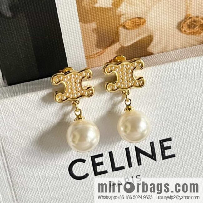 New ☑️ Celine Arc de Triomphe pearl stud earrings