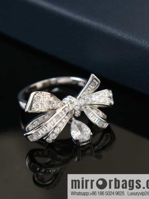 GRAFF full diamond bow droplet ring