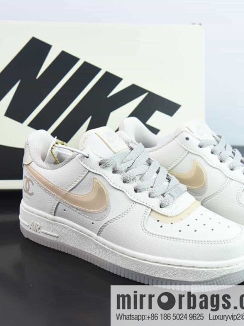 LAP69001337 Air Force One Joint Luxury Brand - #Chanel #Chanel & Nike Air Force 1 Low Item Number: CW1574-807