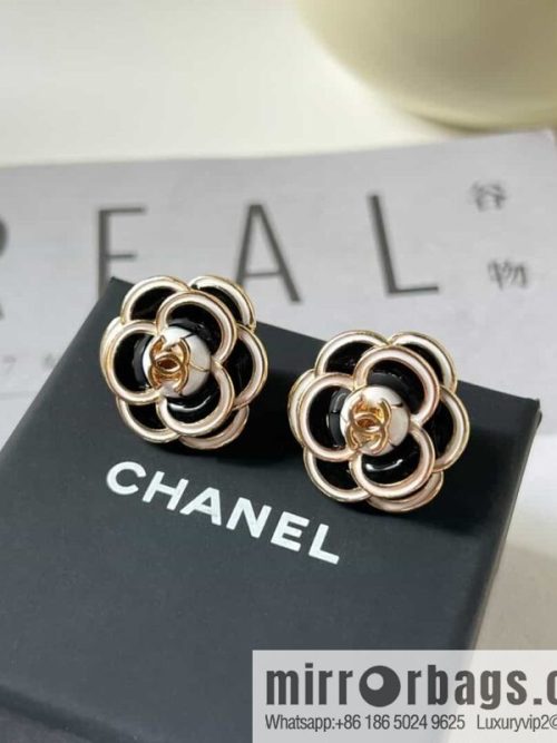 New ☑️ CHANEL Chanel black camellia earrings