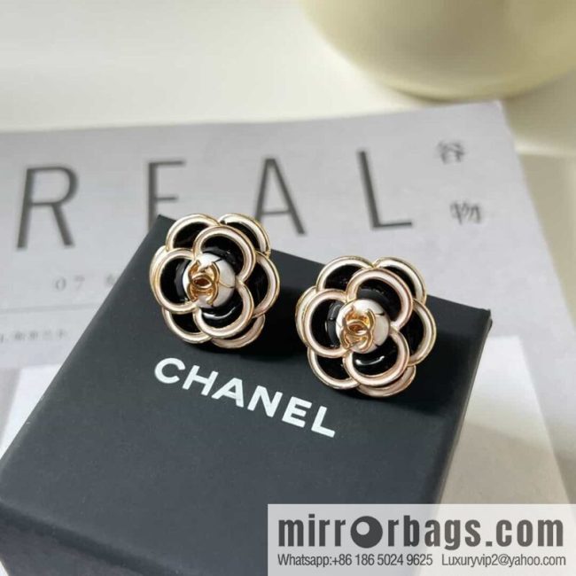 New ☑️ CHANEL Chanel black camellia earrings