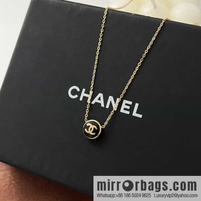 New ☑️ CHANEL Chanel gold double c golden bean necklace