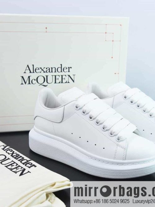 Alexander McQueen/Alexander McQueen, white shoes with thick soles