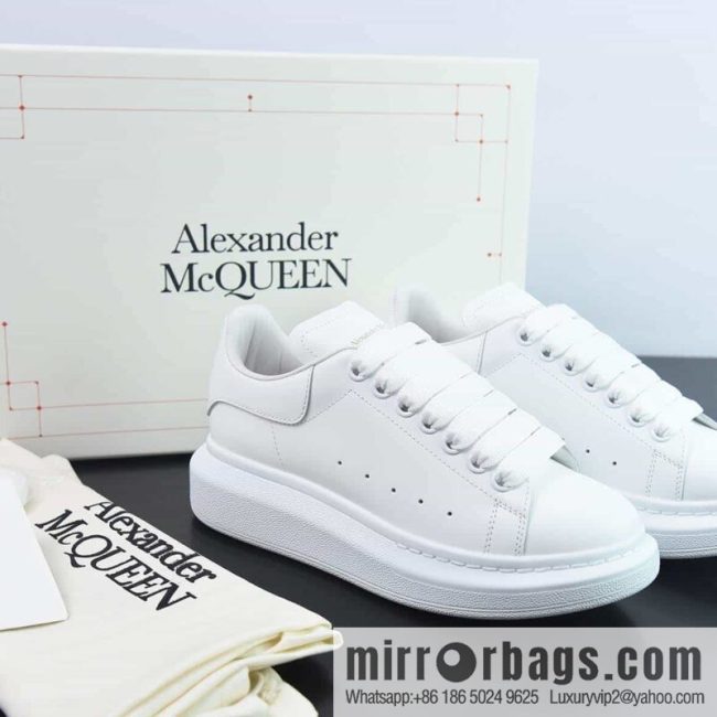 Alexander McQueen/Alexander McQueen, white shoes with thick soles