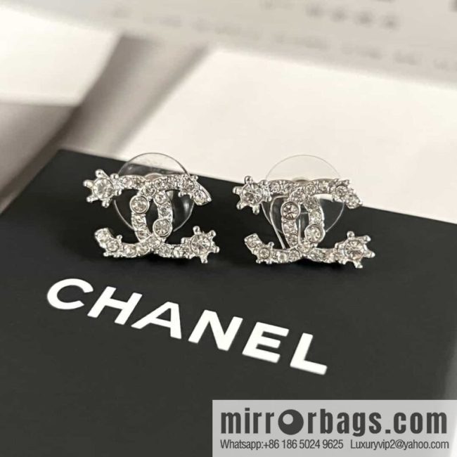 New ☑️ CHANEL Chanel c1 double c full diamond snowflake stud earrings