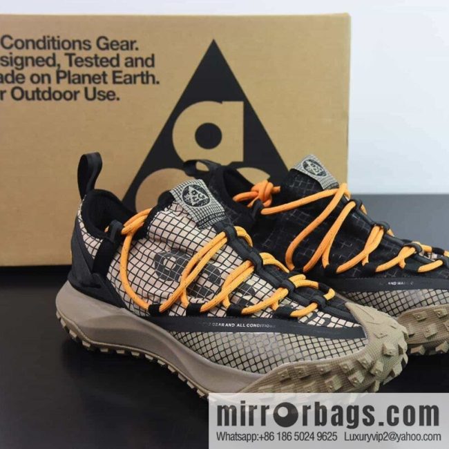 Nike ACG Mountain Flying Low GORE-TEX Outdoor Mountaineering sneakers/deserts, item number: CT2904-200