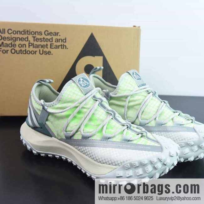Nike ACG Mountain Flying Low GORE-TEX Outdoor hiking sneakers/neon green Part Number: DJ4030 001
