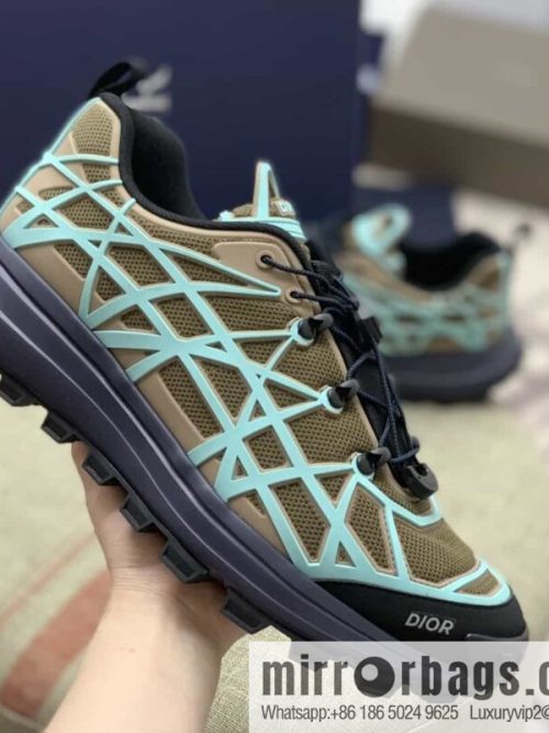 DIOR Dior makes new men\'s B31 sports and leisure shoes with khaki mesh fabric