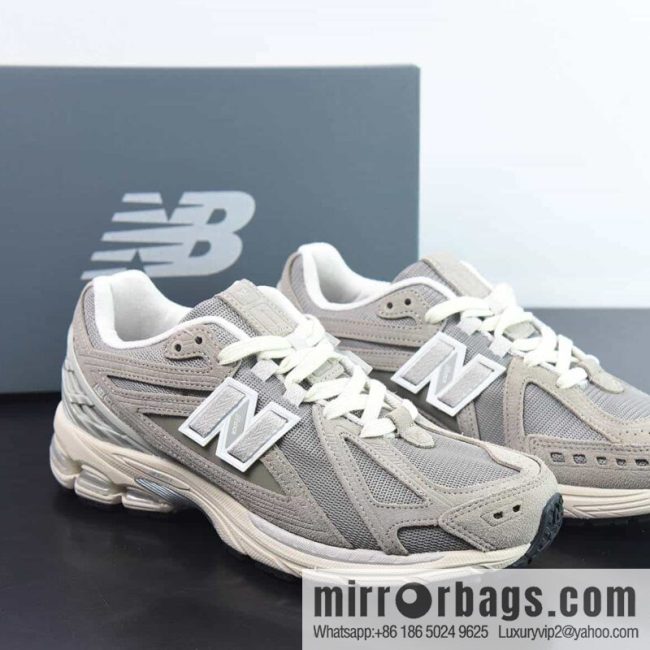 New Balance M1906RL Vintage running shoes/light brown gray