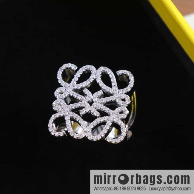 LOEWE Diamond mooncake ring - Image 2