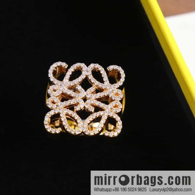 LOEWE Diamond mooncake ring - Image 3