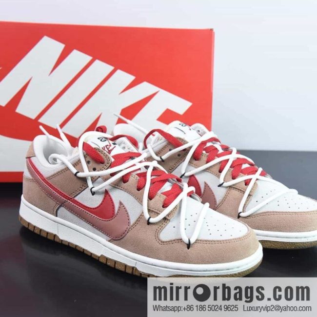 Dunk se white, brown and red SB low-top board shoes, straps, item number: D09457-130